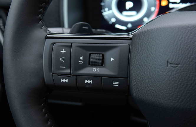 NISSAN_NISSAN_QASHQAI_2655138_20.jpg