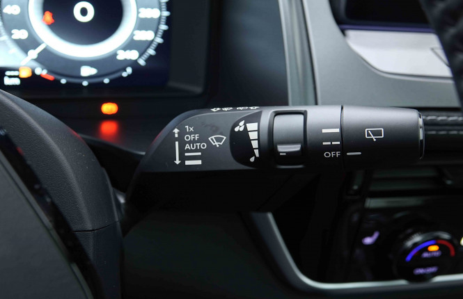 NISSAN_NISSAN_QASHQAI_2655142_18.jpg