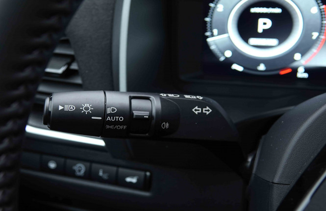 NISSAN_NISSAN_QASHQAI_2655143_17.jpg