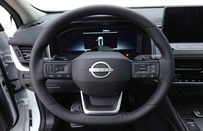 NISSAN_NISSAN_QASHQAI_2655143_9.jpg