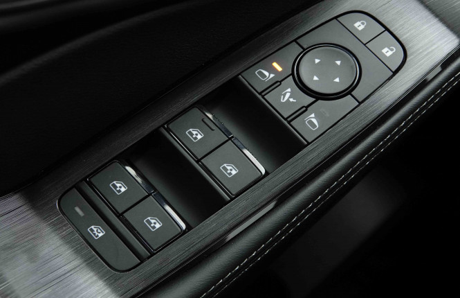 NISSAN_NISSAN_XTRAIL_2653461_19.jpg