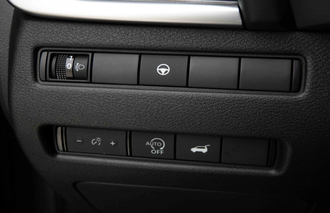 NISSAN_NISSAN_XTRAIL_2653461_20.jpg