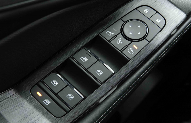 NISSAN_NISSAN_XTRAIL_2653477_18.jpg NISSAN_NISSAN_XTRAIL_2653477_18.jpg