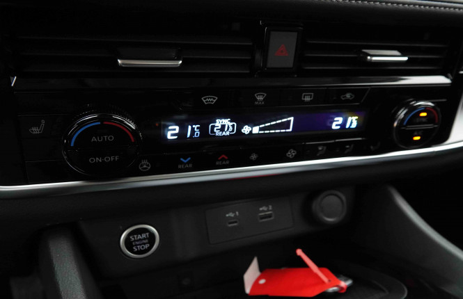 NISSAN_NISSAN_XTRAIL_2653486_12.jpg