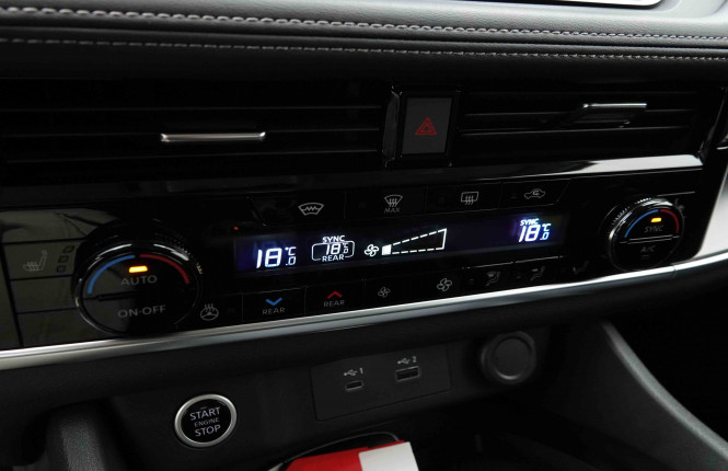 NISSAN_NISSAN_XTRAIL_2653486_34.jpg