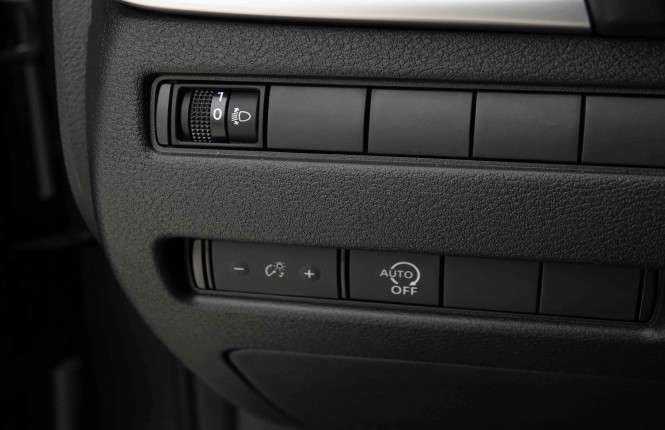 NISSAN_NISSAN_XTRAIL_2653486_41.jpg