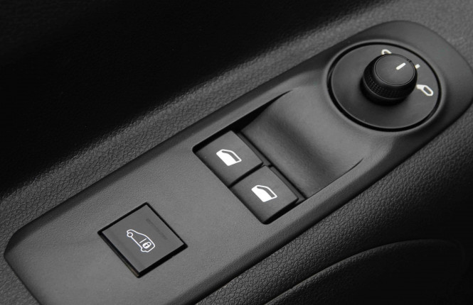 OPEL_OPEL_COMBO_2654579_21.jpg OPEL_OPEL_COMBO_2654579_21.jpg