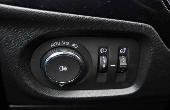 OPEL_OPEL_CORSA_2550427_19.jpg OPEL_OPEL_CORSA_2550427_19.jpg