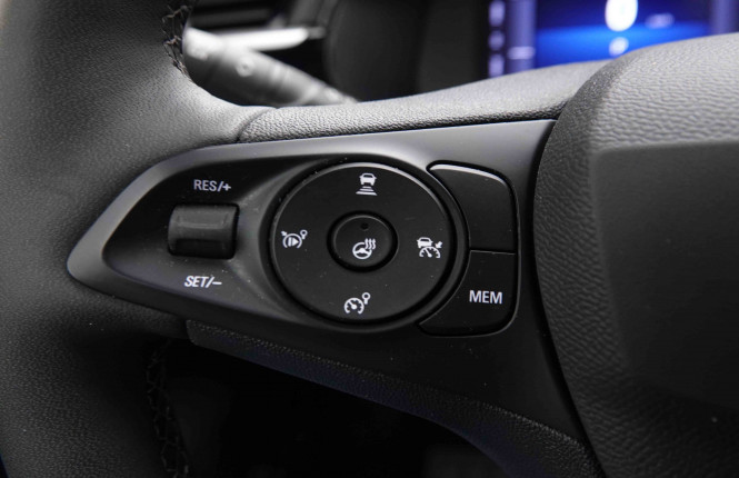 OPEL_OPEL_CORSA_2551383_18.jpg OPEL_OPEL_CORSA_2551383_18.jpg