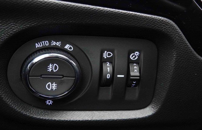 OPEL_OPEL_CORSA_2652340_19.jpg OPEL_OPEL_CORSA_2652340_19.jpg