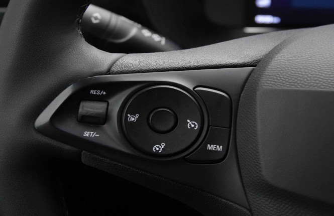 OPEL_OPEL_CORSA_2652356_18.jpg OPEL_OPEL_CORSA_2652356_18.jpg