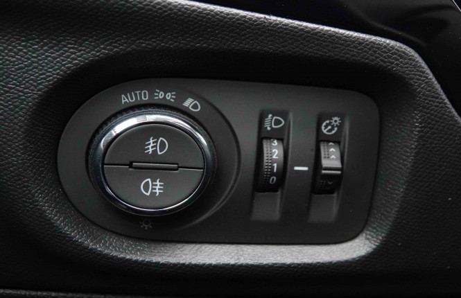 OPEL_OPEL_CORSA_2653341_19.jpg OPEL_OPEL_CORSA_2653341_19.jpg