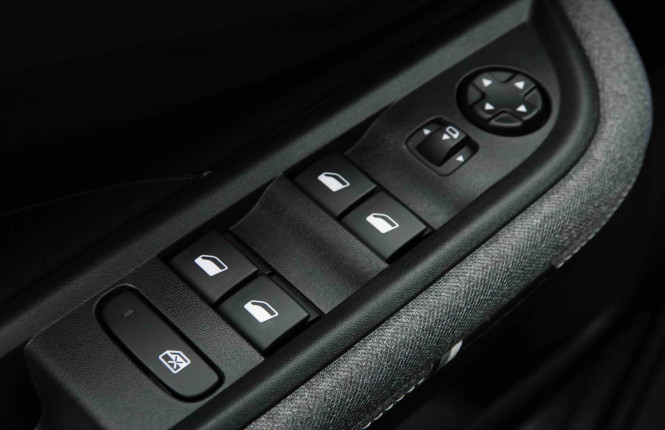OPEL_OPEL_FRONTERA_2653526_20.jpg OPEL_OPEL_FRONTERA_2653526_20.jpg