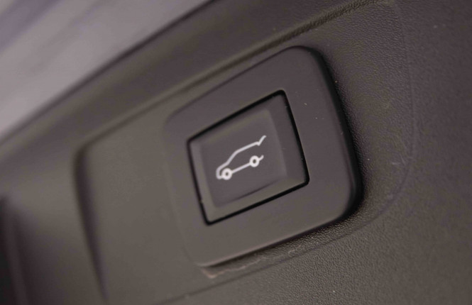 OPEL_OPEL_INSIGNIA_2549439_6.jpg