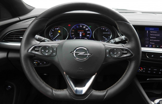 OPEL_OPEL_INSIGNIA_2549439_9.jpg