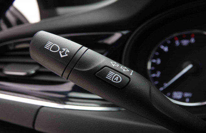 OPEL_OPEL_INSIGNIA_2550876_14.jpg OPEL_OPEL_INSIGNIA_2550876_14.jpg