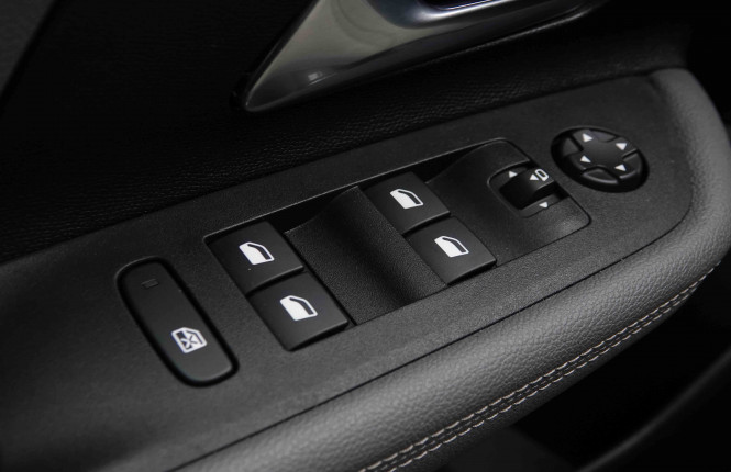 OPEL_OPEL_MOKKA_2550596_20.jpg OPEL_OPEL_MOKKA_2550596_20.jpg