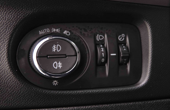 OPEL_OPEL_MOKKA_2550612_8.jpg OPEL_OPEL_MOKKA_2550612_8.jpg