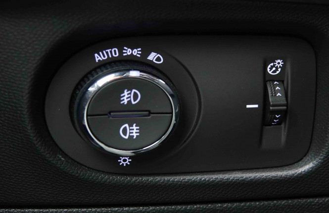 OPEL_OPEL_MOKKA_2550626_21.jpg OPEL_OPEL_MOKKA_2550626_21.jpg