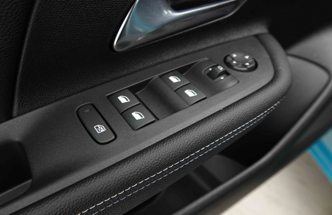 OPEL_OPEL_MOKKA_2654447_19.jpg