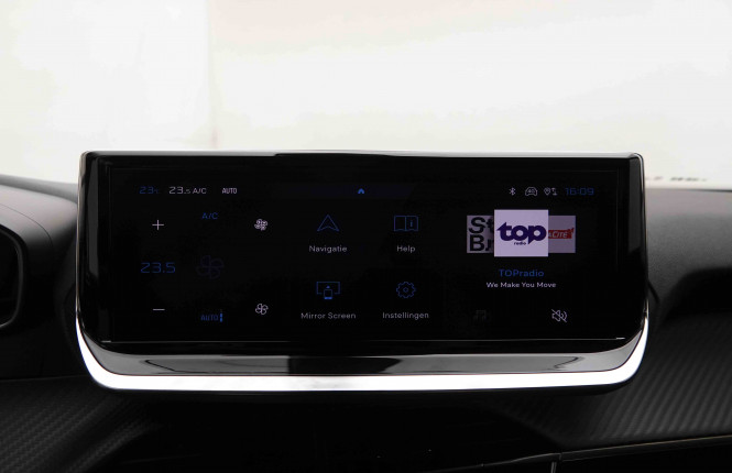 PEUGEOT_PEUGEOT_2008_2548155_14.jpg