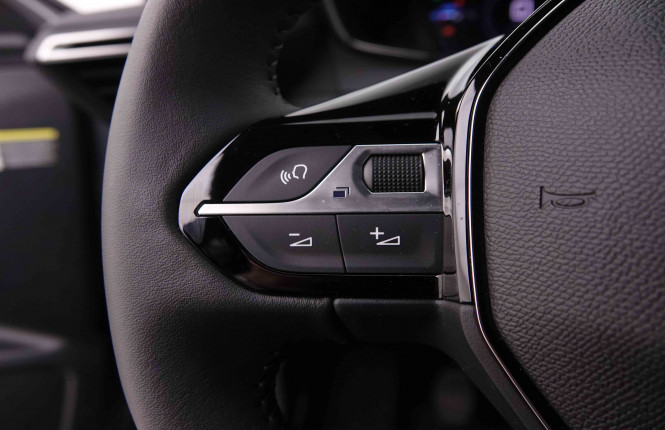 PEUGEOT_PEUGEOT_2008_2548637_17.jpg