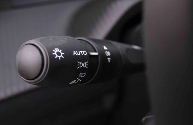 PEUGEOT_PEUGEOT_2008_2548860_15.jpg
