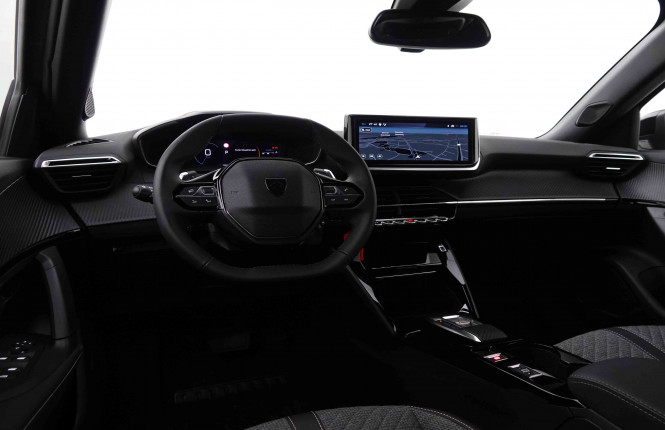 PEUGEOT_PEUGEOT_2008_2548860_7.jpg