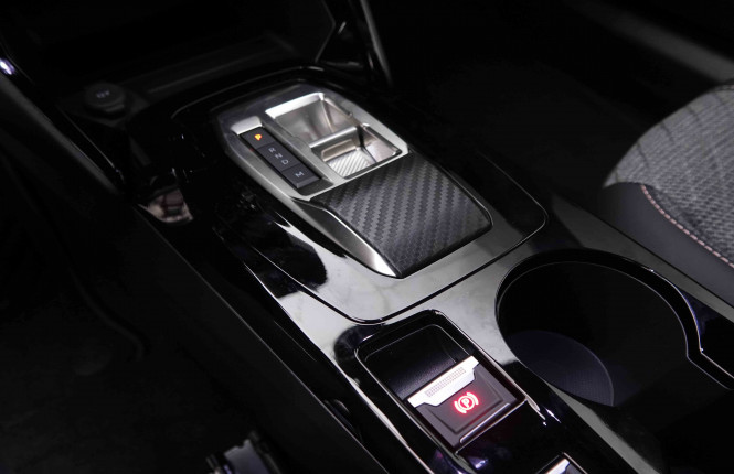 PEUGEOT_PEUGEOT_2008_2550538_14.jpg PEUGEOT_PEUGEOT_2008_2550538_14.jpg