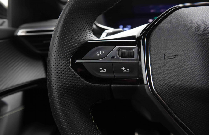 PEUGEOT_PEUGEOT_2008_2550704_18.jpg PEUGEOT_PEUGEOT_2008_2550704_18.jpg