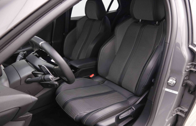 PEUGEOT_PEUGEOT_2008_2550704_6.jpg PEUGEOT_PEUGEOT_2008_2550704_6.jpg