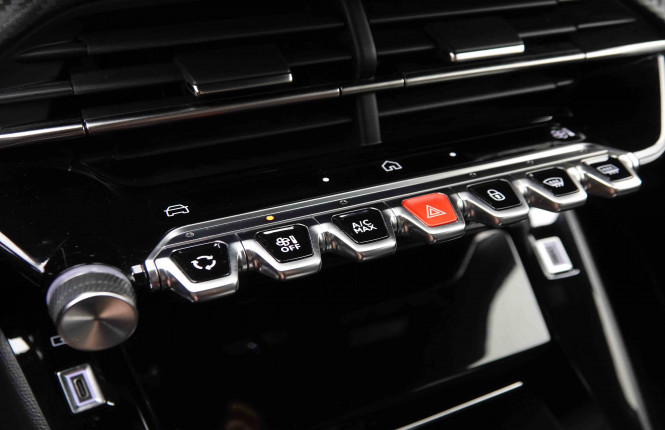 PEUGEOT_PEUGEOT_2008_2550710_13.jpg PEUGEOT_PEUGEOT_2008_2550710_13.jpg