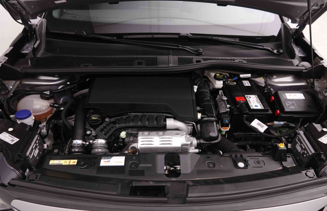 PEUGEOT_PEUGEOT_2008_2550711_23.jpg