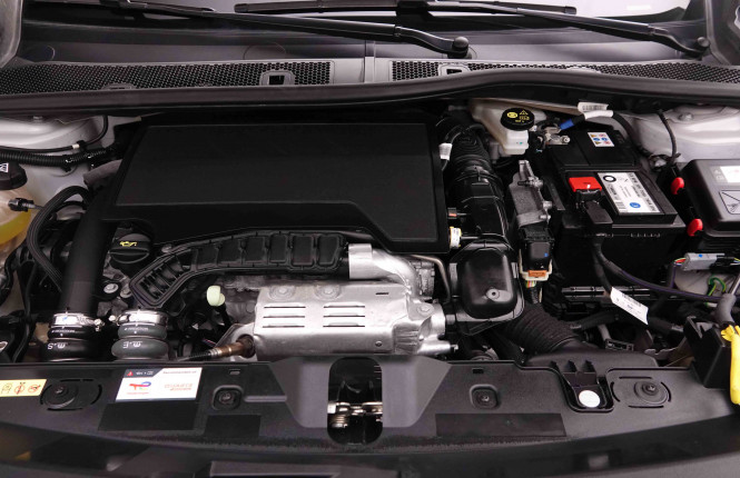 PEUGEOT_PEUGEOT_2008_2551282_19.jpg PEUGEOT_PEUGEOT_2008_2551282_19.jpg