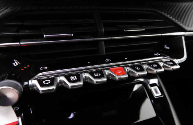 PEUGEOT_PEUGEOT_2008_2551283_14.jpg PEUGEOT_PEUGEOT_2008_2551283_14.jpg