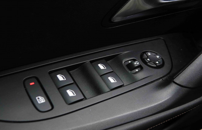 PEUGEOT_PEUGEOT_2008_2551283_21.jpg PEUGEOT_PEUGEOT_2008_2551283_21.jpg