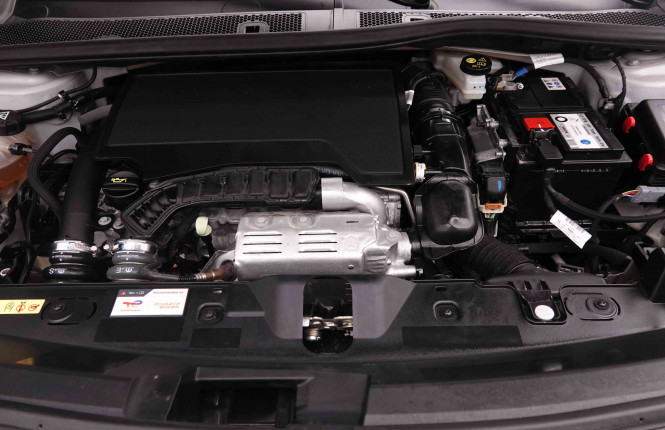 PEUGEOT_PEUGEOT_2008_2551283_23.jpg PEUGEOT_PEUGEOT_2008_2551283_23.jpg