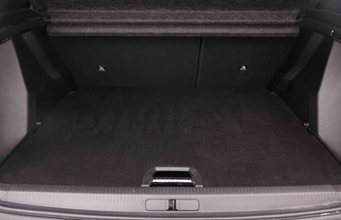 PEUGEOT_PEUGEOT_2008_2551284_5.jpg PEUGEOT_PEUGEOT_2008_2551284_5.jpg