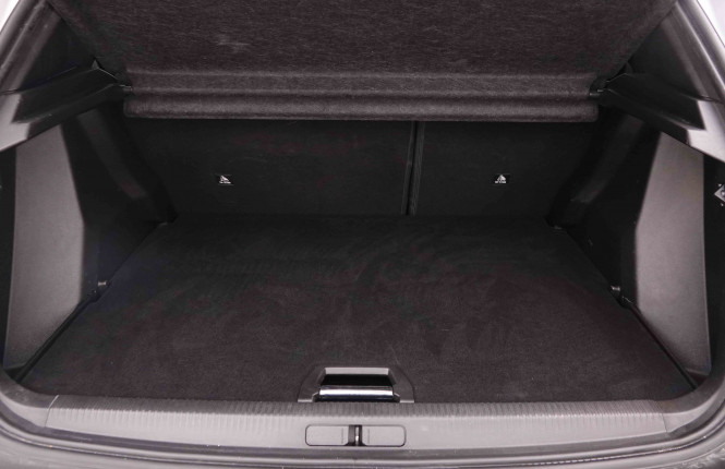 PEUGEOT_PEUGEOT_2008_2551288_5.jpg PEUGEOT_PEUGEOT_2008_2551288_5.jpg