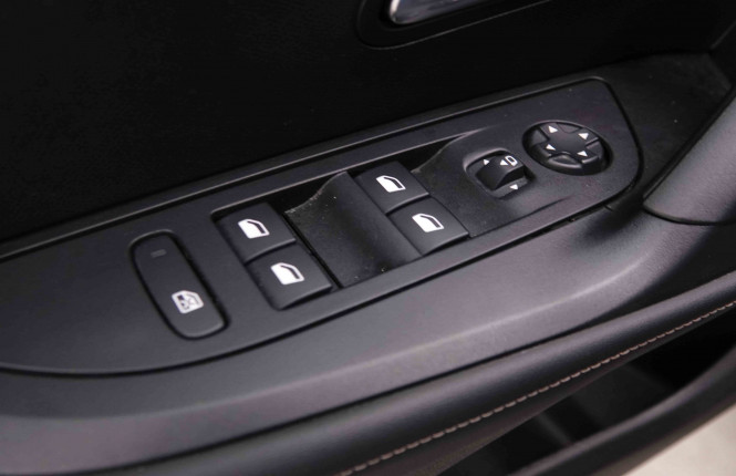 PEUGEOT_PEUGEOT_2008_2551290_14.jpg PEUGEOT_PEUGEOT_2008_2551290_14.jpg