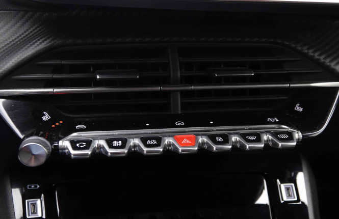 PEUGEOT_PEUGEOT_2008_2551297_13.jpg PEUGEOT_PEUGEOT_2008_2551297_13.jpg