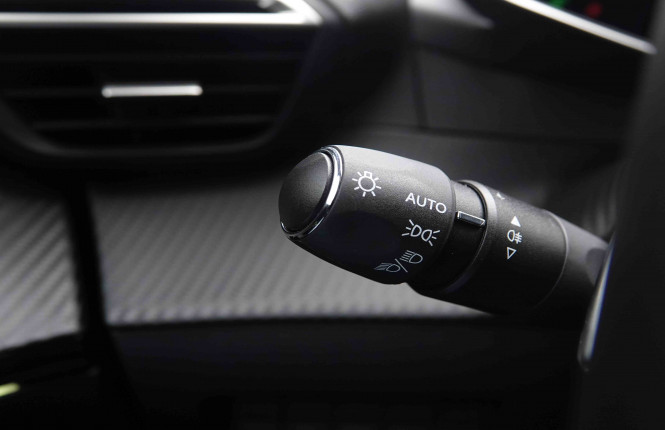 PEUGEOT_PEUGEOT_2008_2551420_16.jpg PEUGEOT_PEUGEOT_2008_2551420_16.jpg