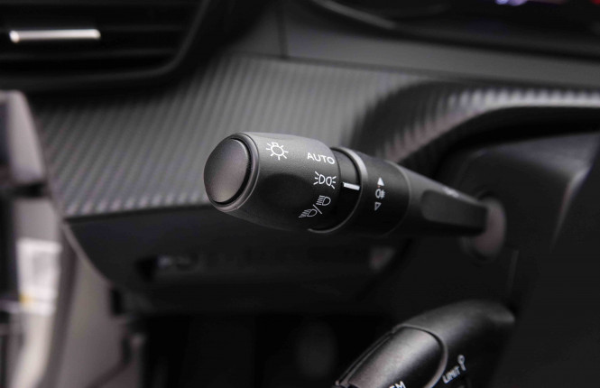 PEUGEOT_PEUGEOT_2008_2551425_15.jpg PEUGEOT_PEUGEOT_2008_2551425_15.jpg