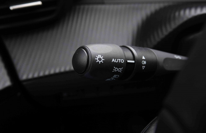 PEUGEOT_PEUGEOT_2008_2551426_15.jpg PEUGEOT_PEUGEOT_2008_2551426_15.jpg