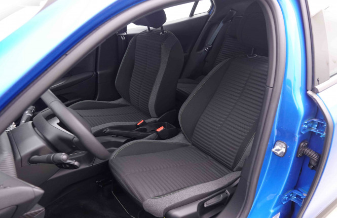 PEUGEOT_PEUGEOT_2008_2551426_6.jpg PEUGEOT_PEUGEOT_2008_2551426_6.jpg