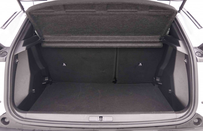 PEUGEOT_PEUGEOT_2008_2551458_5.jpg