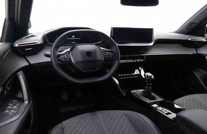 PEUGEOT_PEUGEOT_2008_2551460_7.jpg