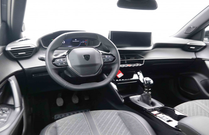 PEUGEOT_PEUGEOT_2008_2551464_7.jpg