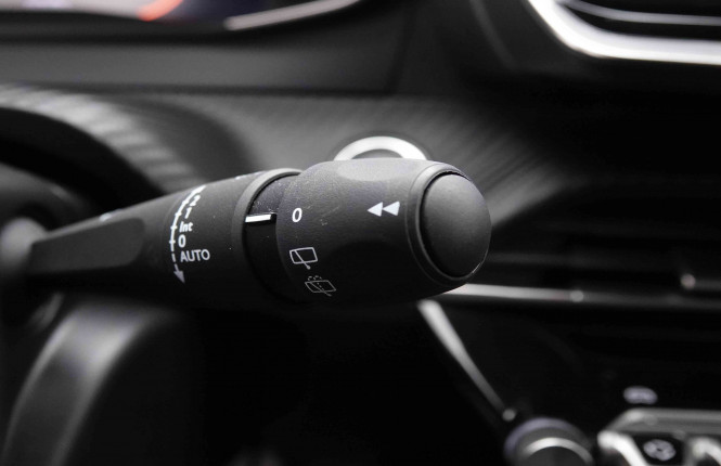 PEUGEOT_PEUGEOT_2008_2651904_17.jpg
