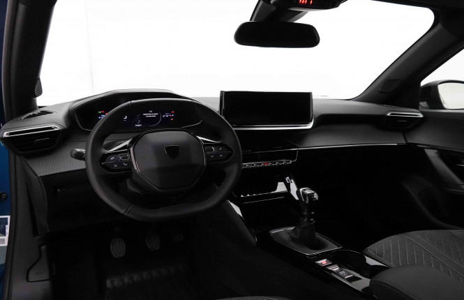 PEUGEOT_PEUGEOT_2008_2651913_7.jpg